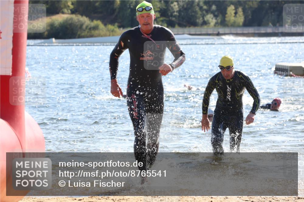 07.09.2025 - 19. Norderstedt Triathlon Luisa Fischer http://msf.ph/oto/8765541 07.09.2025 15:07:14 Schwimmen 910, 933, 1419, 1432 meine-sportfotos.de