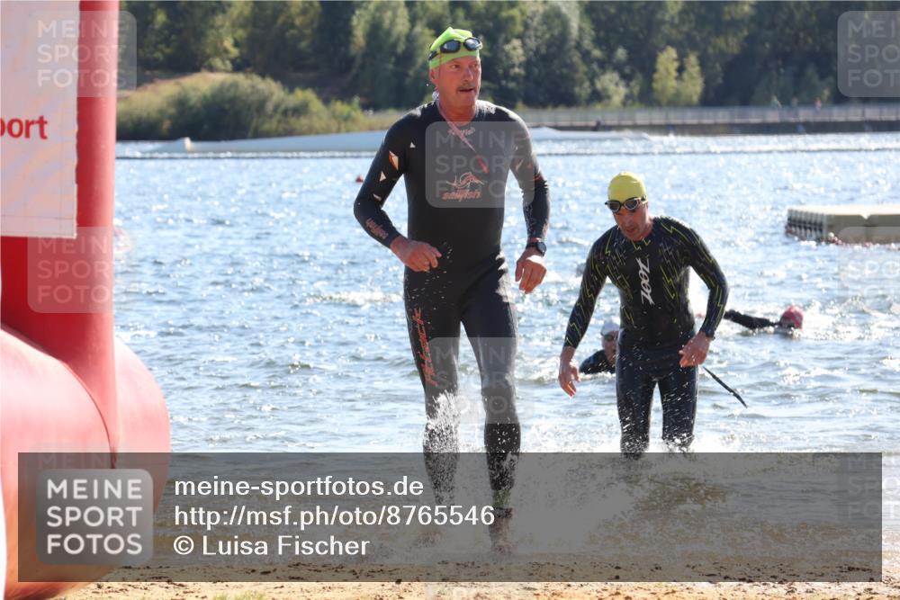 07.09.2025 - 19. Norderstedt Triathlon Luisa Fischer http://msf.ph/oto/8765546 07.09.2025 15:07:15 Schwimmen 910, 933, 1419, 1432 meine-sportfotos.de