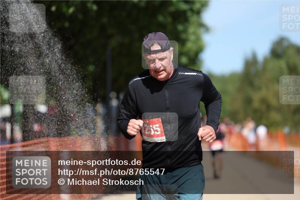 07.09.2025 - 19. Norderstedt Triathlon Michael Strokosch http://msf.ph/oto/8765547 07.09.2025 12:59:28 Laufen 1255, 1256, 1327 meine-sportfotos.de