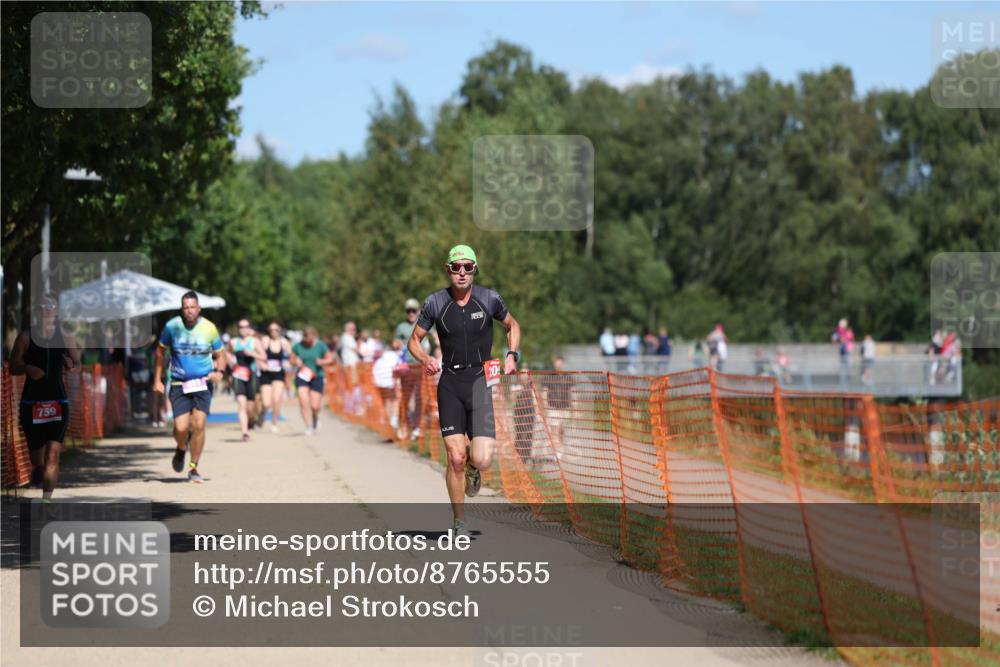 07.09.2025 - 19. Norderstedt Triathlon Michael Strokosch http://msf.ph/oto/8765555 07.09.2025 13:21:01 Laufen 209, 311, 759 meine-sportfotos.de