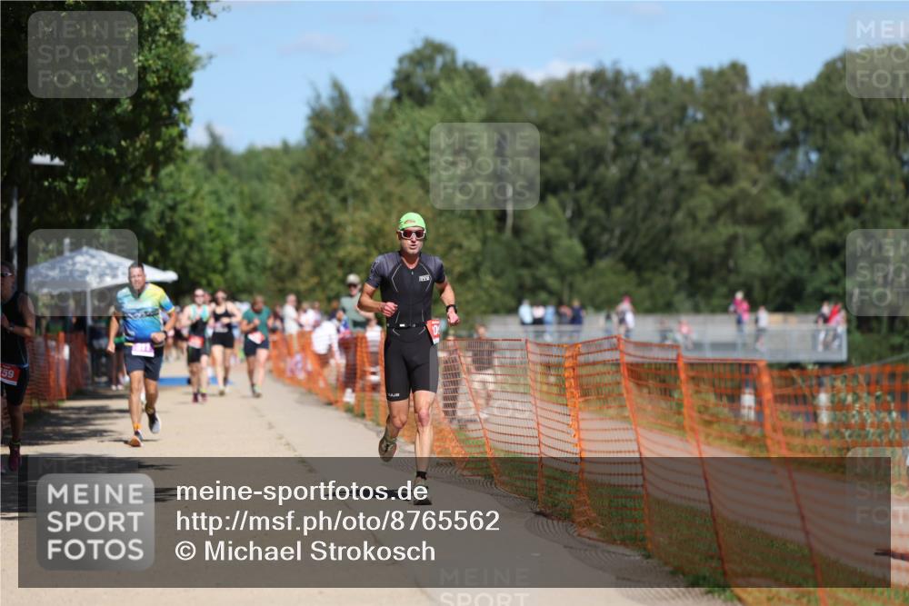 07.09.2025 - 19. Norderstedt Triathlon Michael Strokosch http://msf.ph/oto/8765562 07.09.2025 13:21:02 Laufen 209, 311, 759 meine-sportfotos.de