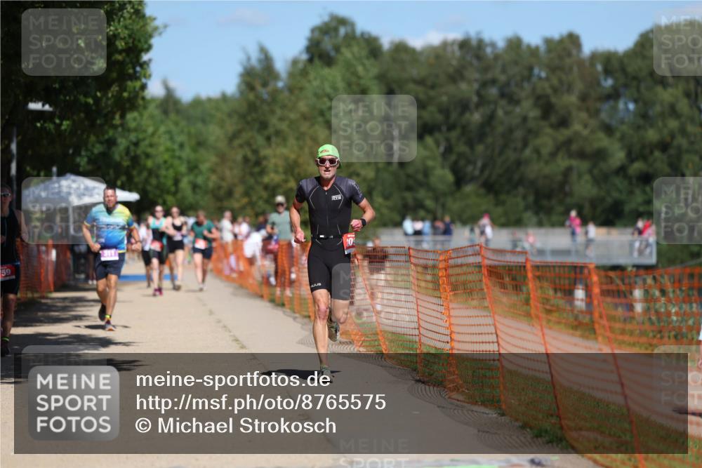 07.09.2025 - 19. Norderstedt Triathlon Michael Strokosch http://msf.ph/oto/8765575 07.09.2025 13:21:02 Laufen 209, 311, 759 meine-sportfotos.de