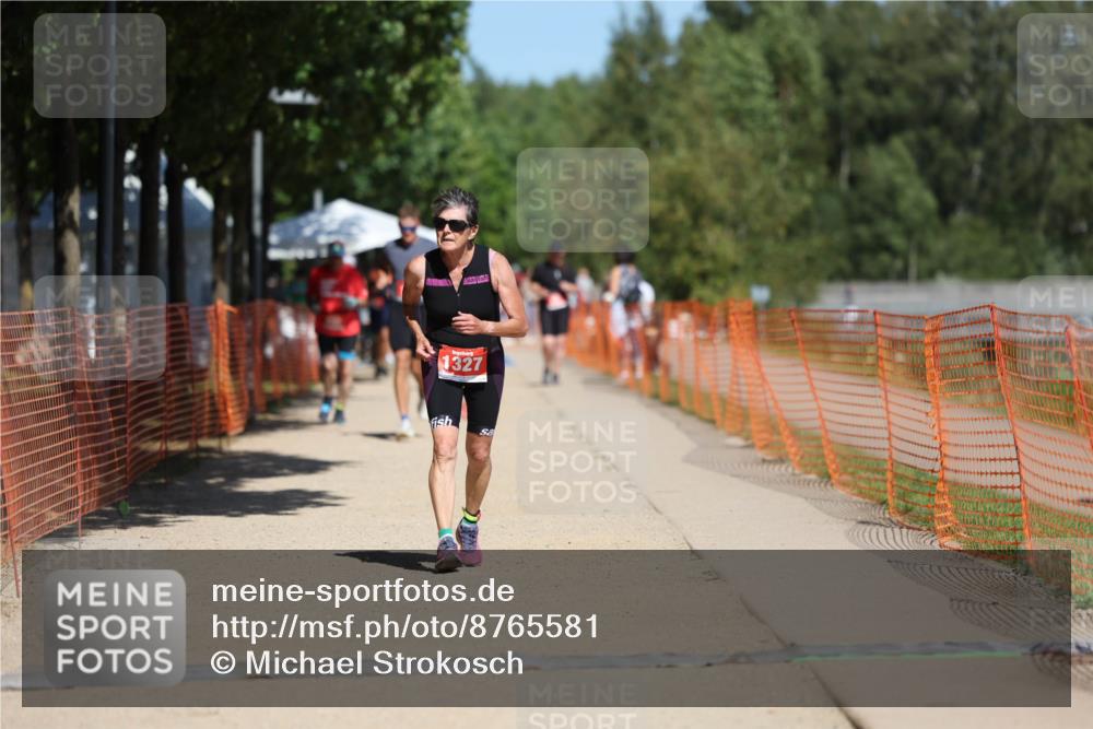 07.09.2025 - 19. Norderstedt Triathlon Michael Strokosch http://msf.ph/oto/8765581 07.09.2025 12:59:33 Laufen 776, 1327 meine-sportfotos.de
