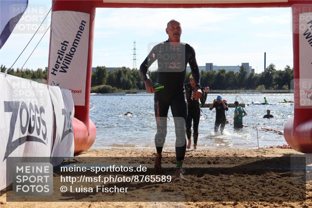 07.09.2025 - 19. Norderstedt Triathlon Luisa Fischer http://msf.ph/oto/8765589 07.09.2025 15:07:19 Schwimmen 910, 933, 1417, 1432 meine-sportfotos.de