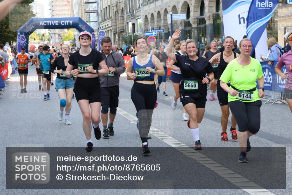 07.09.2025 - BARMER Alsterlauf Strokosch-Dieckow http://msf.ph/oto/8765605 07.09.2025 10:11:57 Ziel 2128, 2226, 2942, 3302, 3444, 3445, 3446, 3471, 3990, 4101, 4413, 4518, 4519, 4561, 4694, 4829, 4899, 5492, 5630, 6199, 6200, 6310, 8170, 8181, 8182, 8228, 8229 meine-sportfotos.de