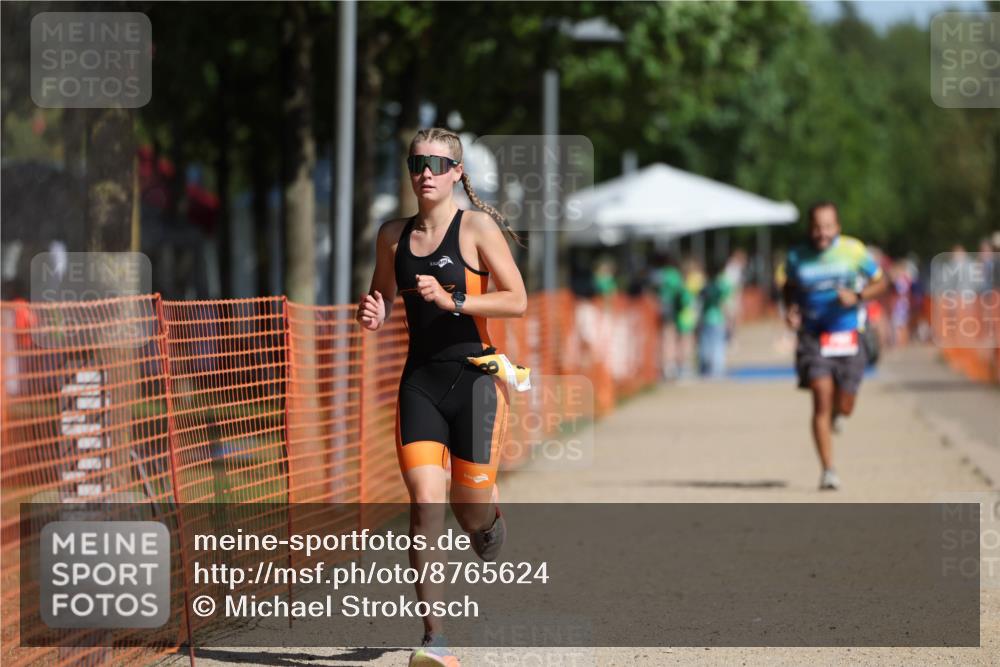 07.09.2025 - 19. Norderstedt Triathlon Michael Strokosch http://msf.ph/oto/8765624 07.09.2025 11:32:03 Laufen 760, 1168 meine-sportfotos.de