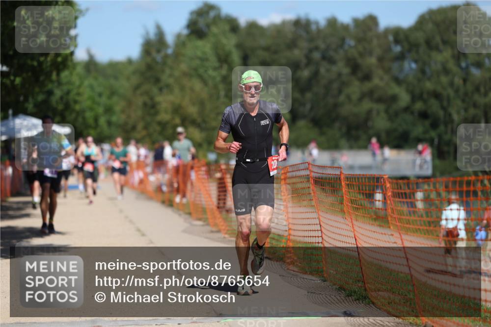 07.09.2025 - 19. Norderstedt Triathlon Michael Strokosch http://msf.ph/oto/8765654 07.09.2025 13:21:04 Laufen 209, 311, 759 meine-sportfotos.de