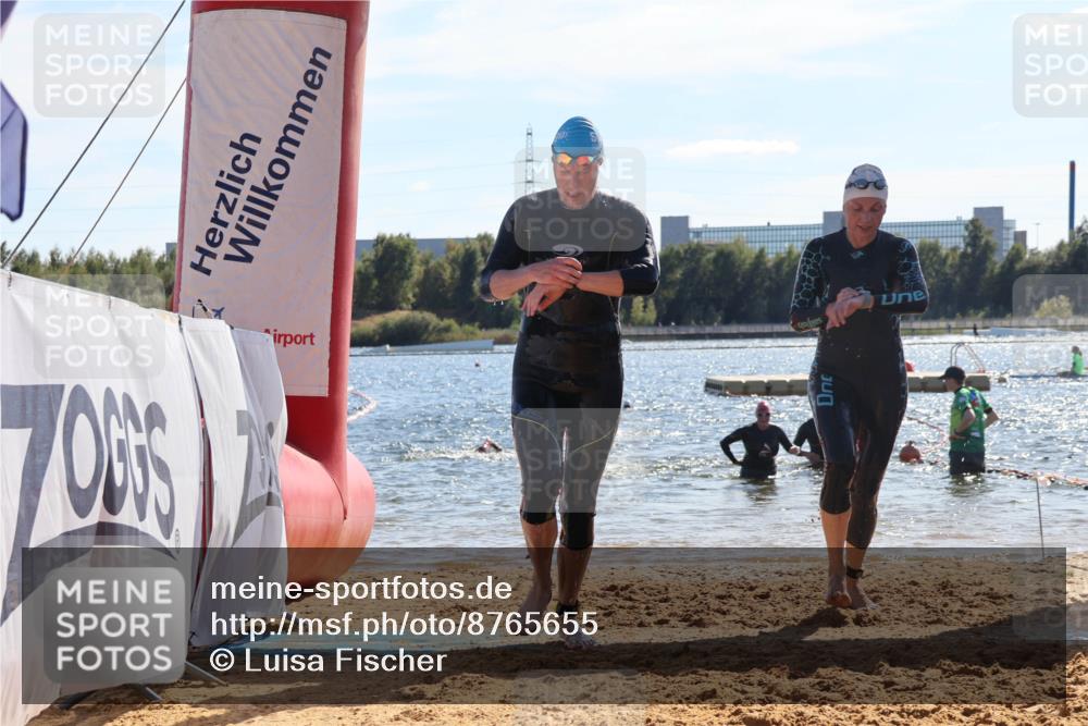 07.09.2025 - 19. Norderstedt Triathlon Luisa Fischer http://msf.ph/oto/8765655 07.09.2025 15:07:27 Schwimmen 910, 915, 954, 1417 meine-sportfotos.de