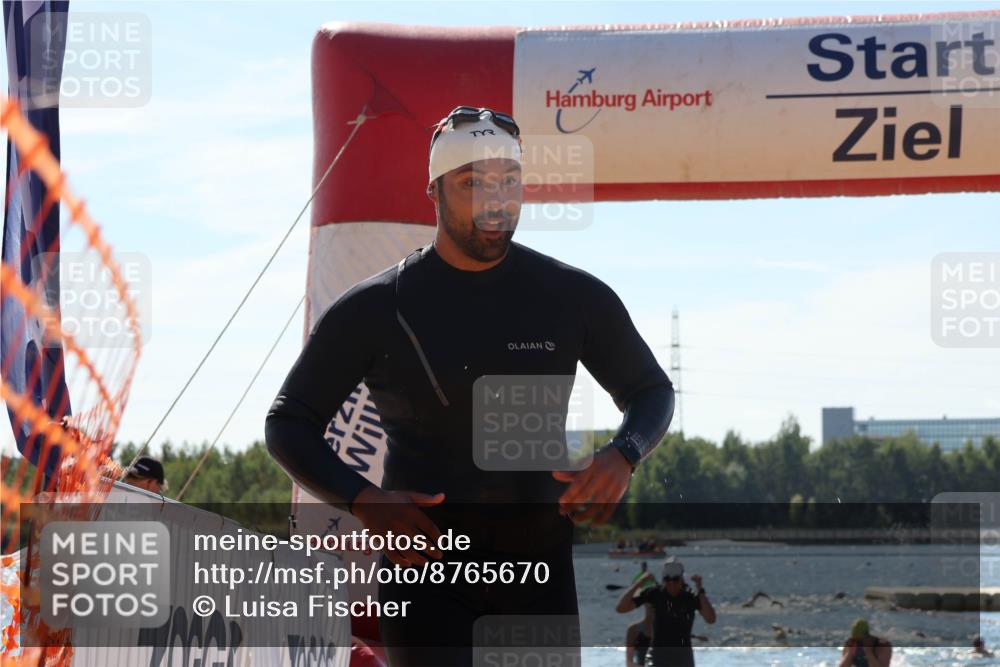 07.09.2025 - 19. Norderstedt Triathlon Luisa Fischer http://msf.ph/oto/8765670 07.09.2025 12:36:40 Schwimmen 193, 206, 324, 332 meine-sportfotos.de