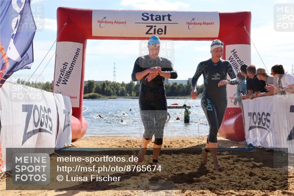 07.09.2025 - 19. Norderstedt Triathlon Luisa Fischer http://msf.ph/oto/8765674 07.09.2025 15:07:28 Schwimmen 910, 915, 954, 1417 meine-sportfotos.de