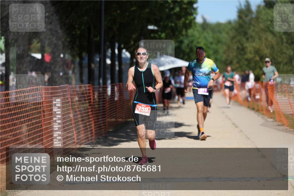 07.09.2025 - 19. Norderstedt Triathlon Michael Strokosch http://msf.ph/oto/8765681 07.09.2025 13:21:06 Laufen 209, 311, 759 meine-sportfotos.de