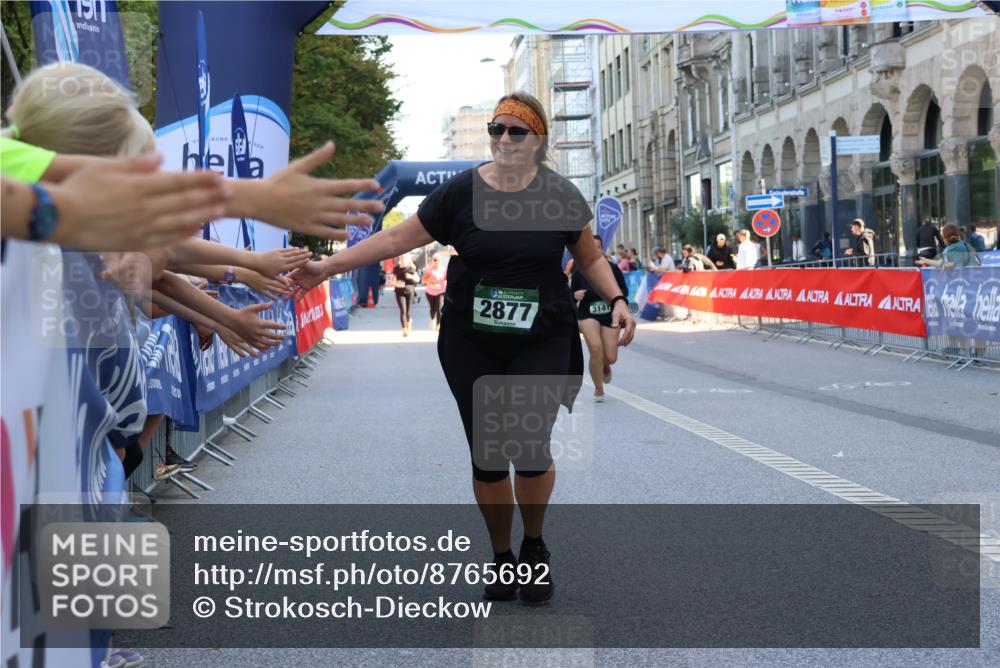 07.09.2025 - BARMER Alsterlauf Strokosch-Dieckow http://msf.ph/oto/8765692 07.09.2025 10:29:32 Ziel 3950 meine-sportfotos.de