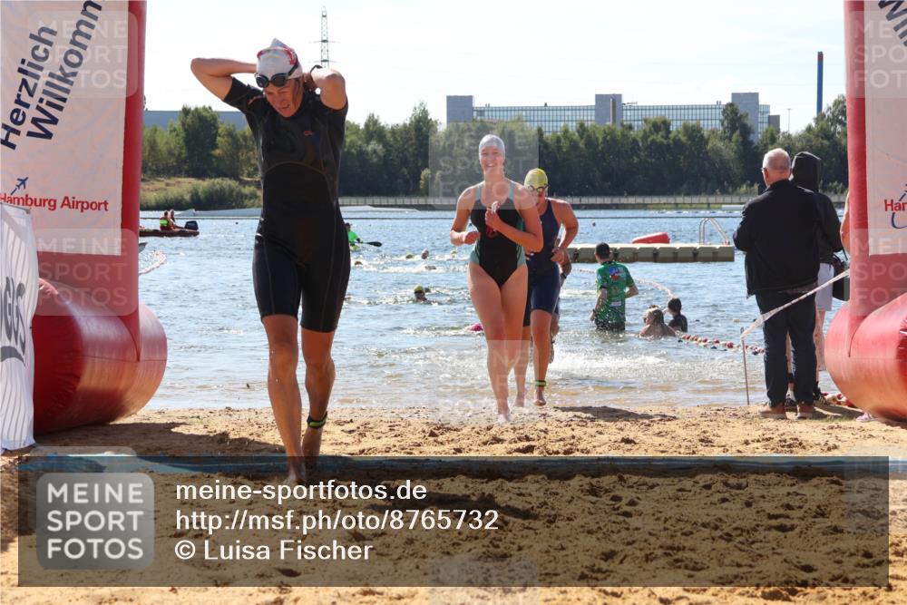 07.09.2025 - 19. Norderstedt Triathlon Luisa Fischer http://msf.ph/oto/8765732 07.09.2025 12:36:47 Schwimmen 193, 206, 270, 323, 329, 330, 332 meine-sportfotos.de