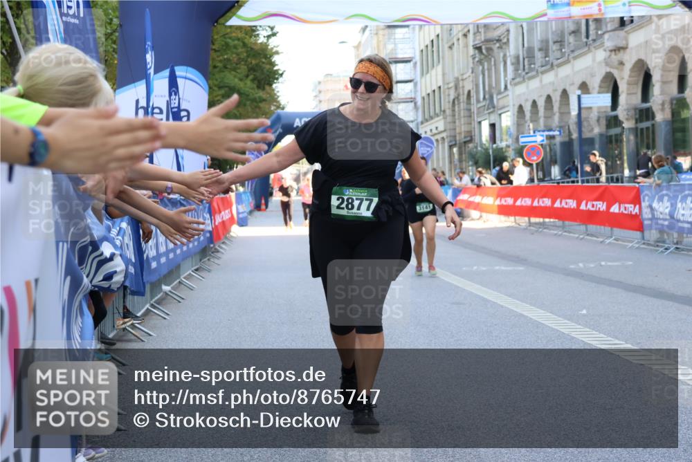 07.09.2025 - BARMER Alsterlauf Strokosch-Dieckow http://msf.ph/oto/8765747 07.09.2025 10:29:32 Ziel 3950 meine-sportfotos.de