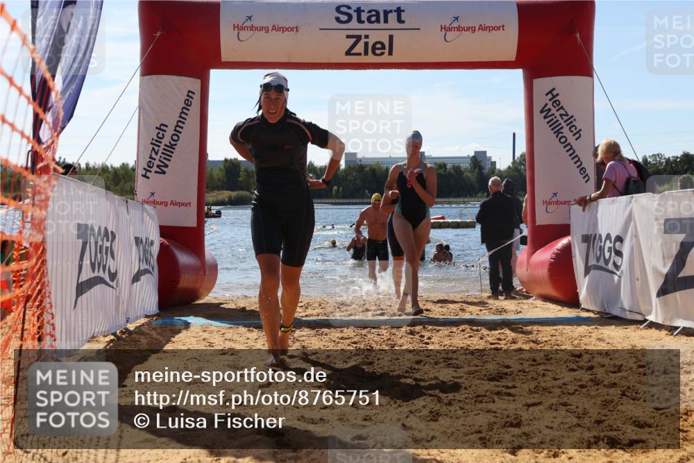 07.09.2025 - 19. Norderstedt Triathlon Luisa Fischer http://msf.ph/oto/8765751 07.09.2025 12:36:48 Schwimmen 193, 270, 323, 329, 330 meine-sportfotos.de