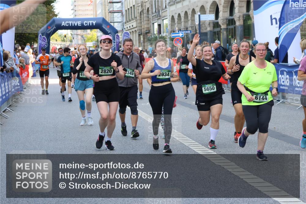 07.09.2025 - BARMER Alsterlauf Strokosch-Dieckow http://msf.ph/oto/8765770 07.09.2025 10:11:56 Ziel 2128, 2226, 2942, 2995, 3302, 3444, 3445, 3446, 3471, 3990, 4101, 4413, 4518, 4519, 4561, 4694, 4829, 4899, 5492, 5630, 6126, 6199, 6200, 6310, 8170, 8181, 8182, 8228, 8229, 8498 meine-sportfotos.de