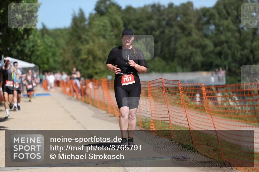 07.09.2025 - 19. Norderstedt Triathlon Michael Strokosch http://msf.ph/oto/8765791 07.09.2025 12:59:52 Laufen 146, 696, 757, 847, 1213 meine-sportfotos.de