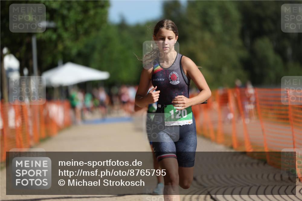 07.09.2025 - 19. Norderstedt Triathlon Michael Strokosch http://msf.ph/oto/8765795 07.09.2025 10:49:22 Laufen 79, 111, 120 meine-sportfotos.de