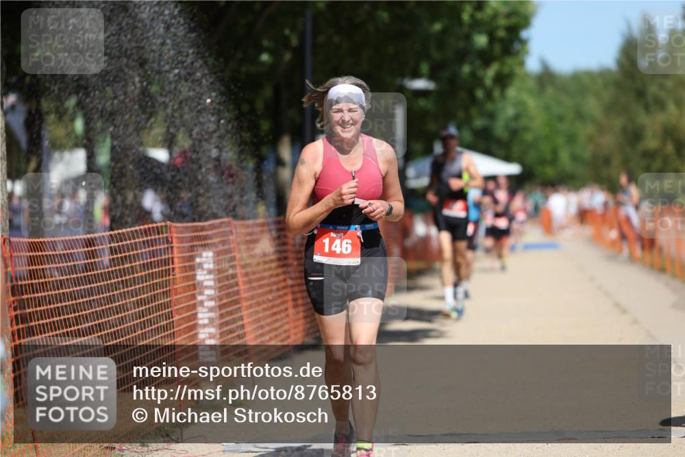 07.09.2025 - 19. Norderstedt Triathlon Michael Strokosch http://msf.ph/oto/8765813 07.09.2025 12:59:53 Laufen 146, 696, 757, 847, 1213, 1235 meine-sportfotos.de