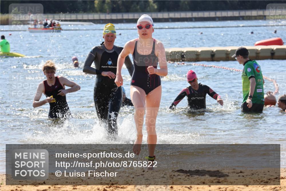 07.09.2025 - 19. Norderstedt Triathlon Luisa Fischer http://msf.ph/oto/8765822 07.09.2025 12:36:59 Schwimmen 270, 313, 321, 323, 329, 330, 333 meine-sportfotos.de