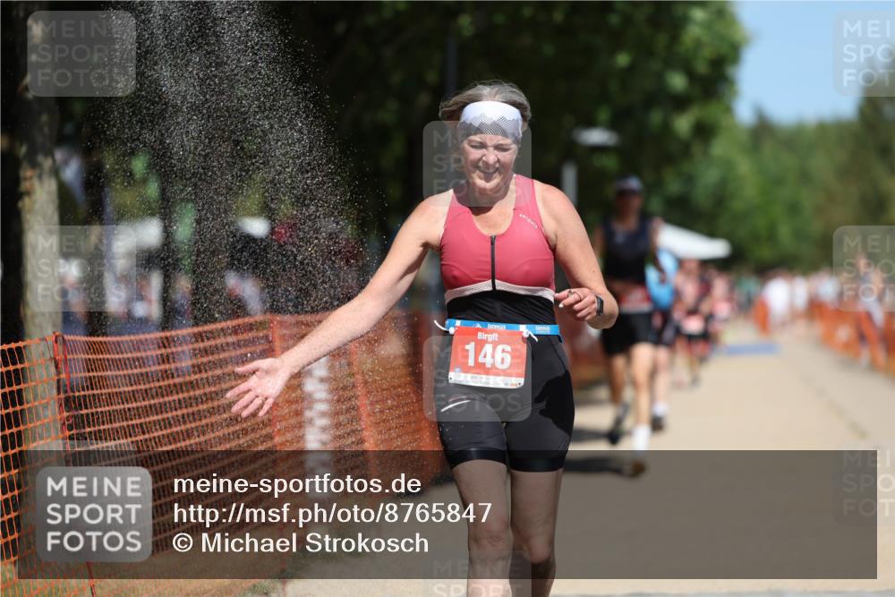 07.09.2025 - 19. Norderstedt Triathlon Michael Strokosch http://msf.ph/oto/8765847 07.09.2025 12:59:54 Laufen 146, 696, 757, 847, 1213, 1235 meine-sportfotos.de