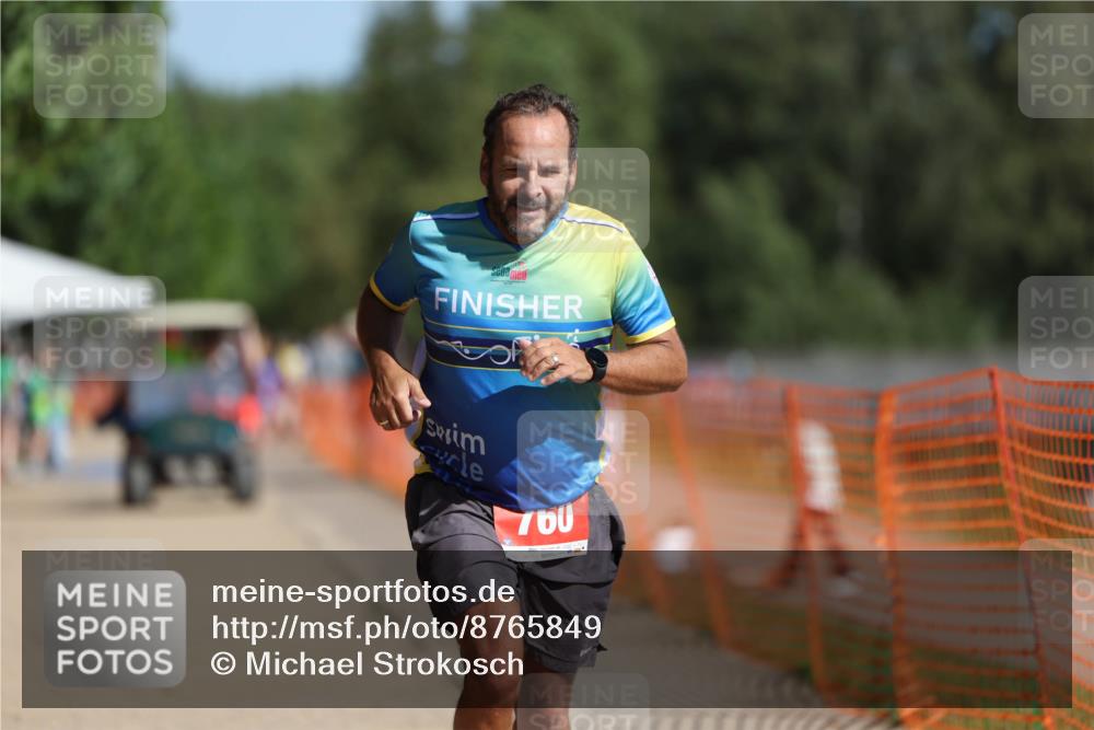 07.09.2025 - 19. Norderstedt Triathlon Michael Strokosch http://msf.ph/oto/8765849 07.09.2025 11:32:09 Laufen 760, 1168 meine-sportfotos.de
