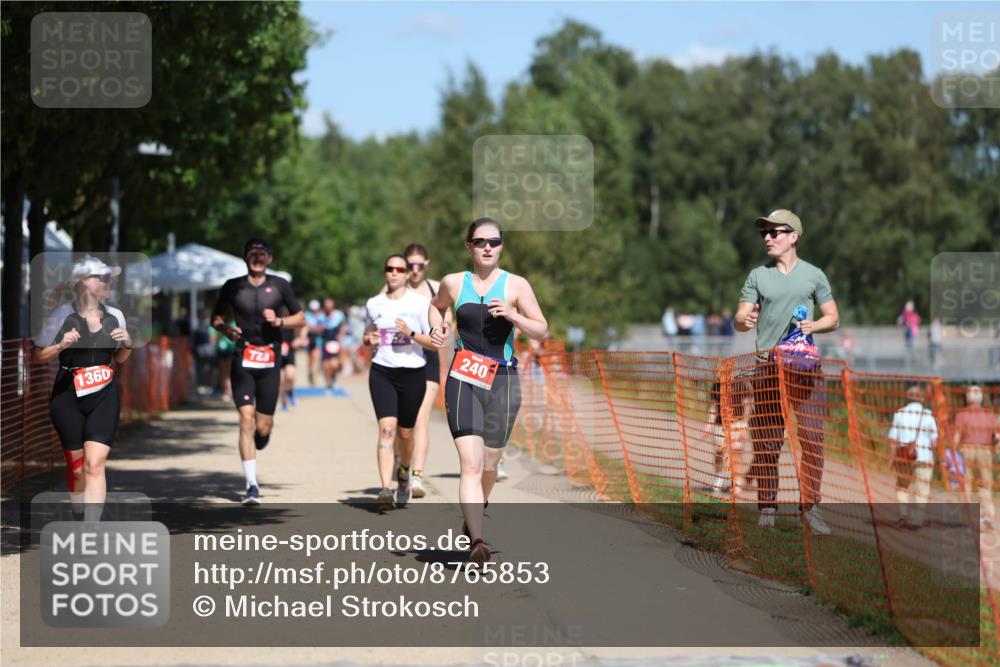 07.09.2025 - 19. Norderstedt Triathlon Michael Strokosch http://msf.ph/oto/8765853 07.09.2025 13:21:13 Laufen 240, 305, 311, 317, 352, 723, 1360 meine-sportfotos.de