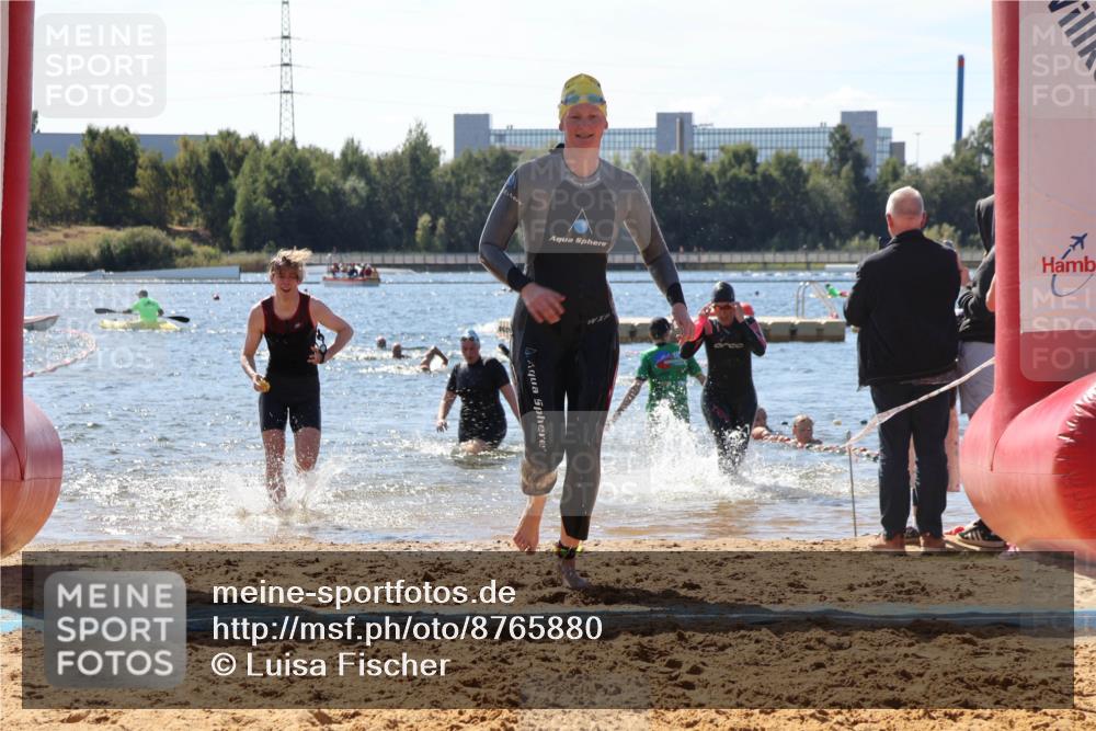 07.09.2025 - 19. Norderstedt Triathlon Luisa Fischer http://msf.ph/oto/8765880 07.09.2025 12:37:04 Schwimmen 313, 321, 333, 343, 804 meine-sportfotos.de