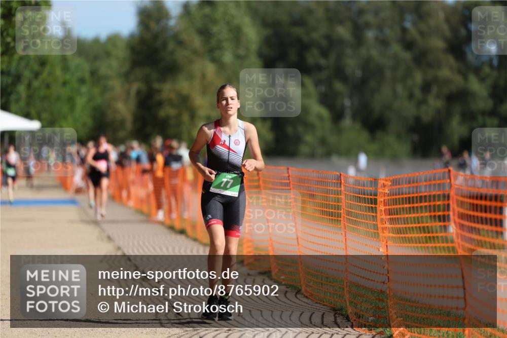 07.09.2025 - 19. Norderstedt Triathlon Michael Strokosch http://msf.ph/oto/8765902 07.09.2025 10:49:39 Laufen 77 meine-sportfotos.de