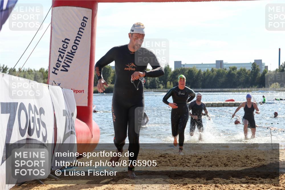 07.09.2025 - 19. Norderstedt Triathlon Luisa Fischer http://msf.ph/oto/8765905 07.09.2025 15:08:48 Schwimmen 894, 918, 1454, 1472, 1479 meine-sportfotos.de