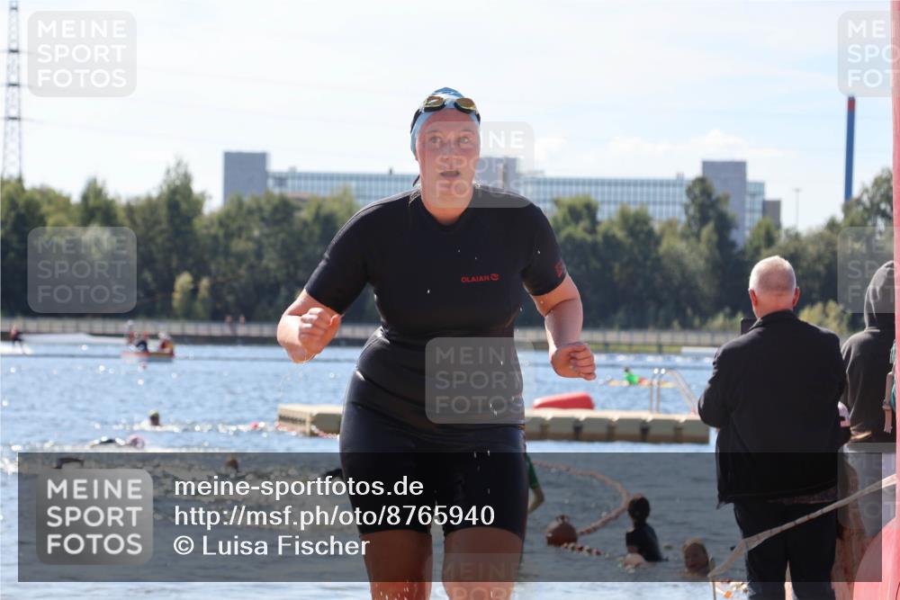 07.09.2025 - 19. Norderstedt Triathlon Luisa Fischer http://msf.ph/oto/8765940 07.09.2025 12:37:14 Schwimmen 313, 319, 333, 343, 804 meine-sportfotos.de