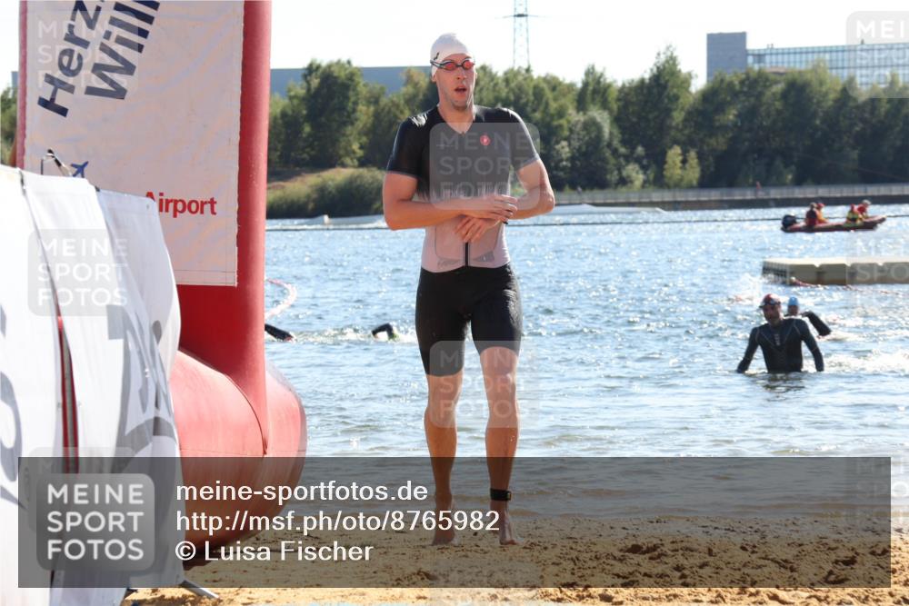 07.09.2025 - 19. Norderstedt Triathlon Luisa Fischer http://msf.ph/oto/8765982 07.09.2025 15:08:58 Schwimmen 894, 918, 1412, 1454, 1472 meine-sportfotos.de