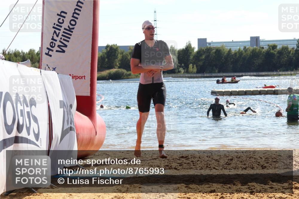 07.09.2025 - 19. Norderstedt Triathlon Luisa Fischer http://msf.ph/oto/8765993 07.09.2025 15:08:58 Schwimmen 894, 918, 1412, 1454, 1472 meine-sportfotos.de