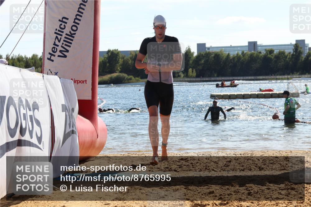 07.09.2025 - 19. Norderstedt Triathlon Luisa Fischer http://msf.ph/oto/8765995 07.09.2025 15:08:59 Schwimmen 894, 918, 1412, 1454, 1472 meine-sportfotos.de