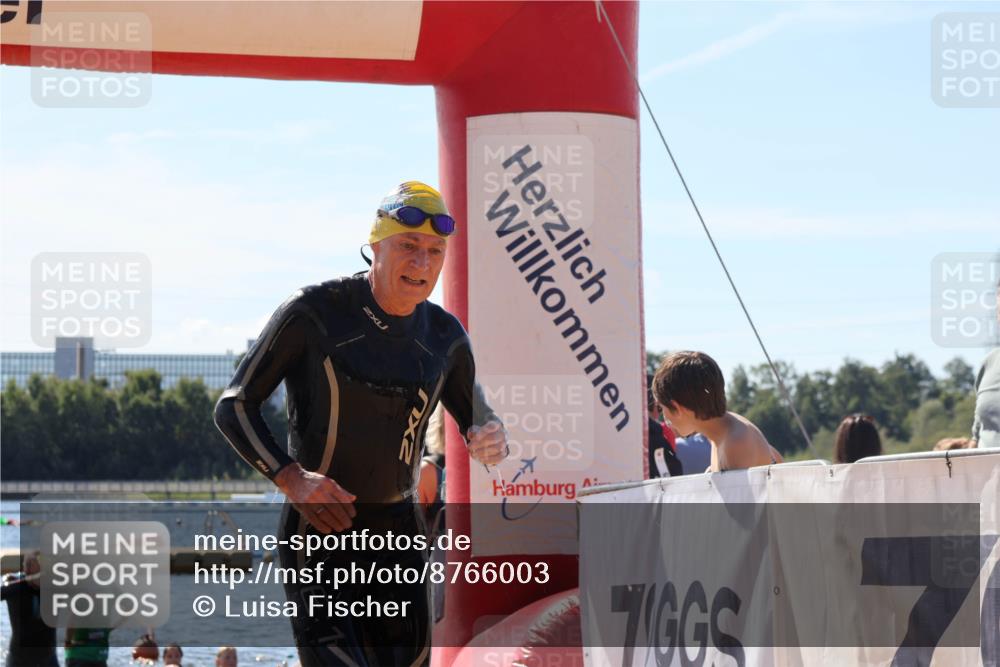 07.09.2025 - 19. Norderstedt Triathlon Luisa Fischer http://msf.ph/oto/8766003 07.09.2025 12:37:30 Schwimmen 338, 347 meine-sportfotos.de