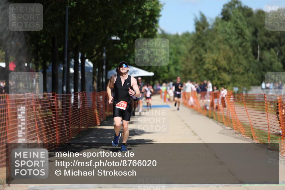 07.09.2025 - 19. Norderstedt Triathlon Michael Strokosch http://msf.ph/oto/8766020 07.09.2025 13:21:24 Laufen 220, 305, 1373 meine-sportfotos.de