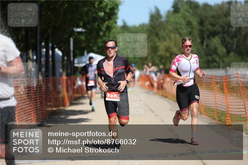 07.09.2025 - 19. Norderstedt Triathlon Michael Strokosch http://msf.ph/oto/8766032 07.09.2025 13:00:03 Laufen 858, 1230, 1235, 1263, 1370 meine-sportfotos.de