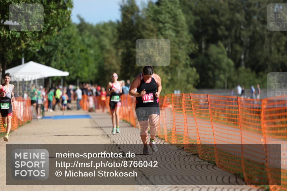 07.09.2025 - 19. Norderstedt Triathlon Michael Strokosch http://msf.ph/oto/8766042 07.09.2025 10:49:48 Laufen 664, 1118 meine-sportfotos.de