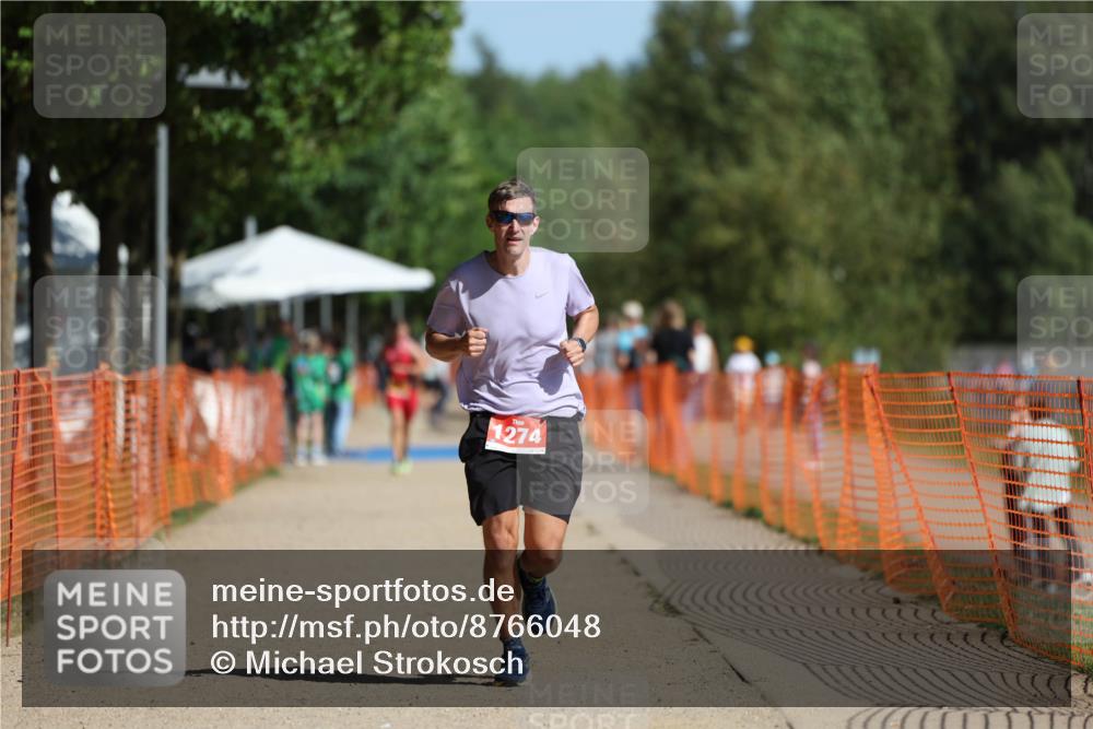 07.09.2025 - 19. Norderstedt Triathlon Michael Strokosch http://msf.ph/oto/8766048 07.09.2025 11:33:30 Laufen 1274 meine-sportfotos.de