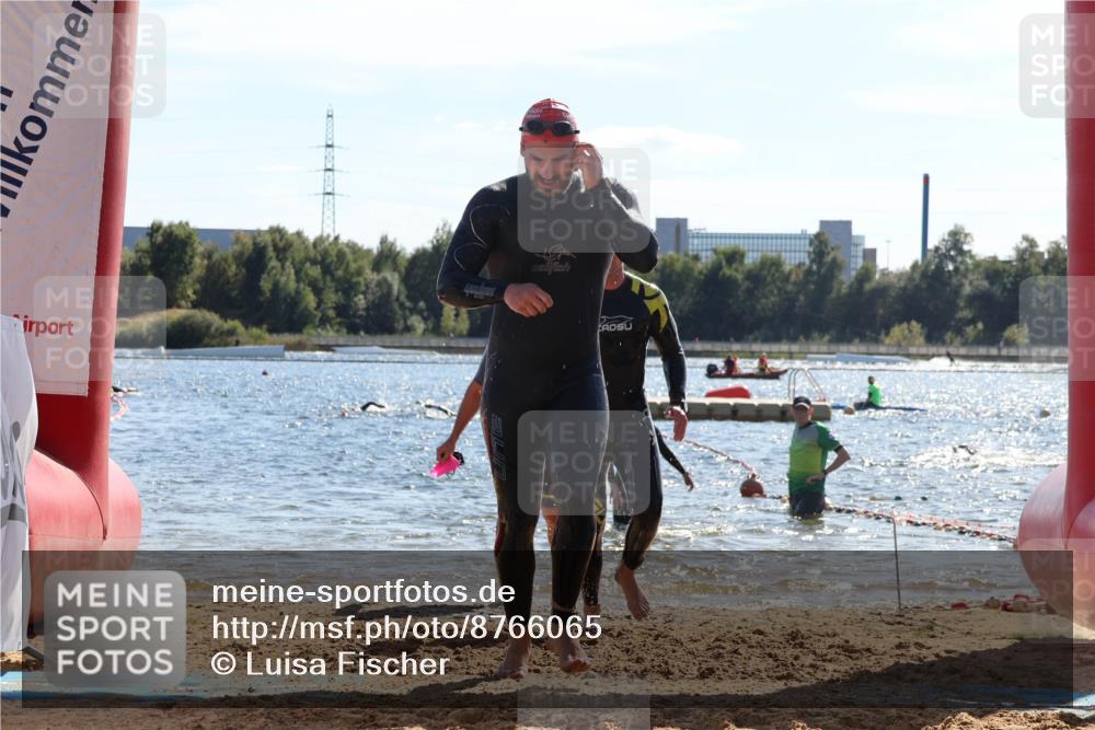 07.09.2025 - 19. Norderstedt Triathlon Luisa Fischer http://msf.ph/oto/8766065 07.09.2025 15:09:25 Schwimmen 384, 406, 893, 1442, 1476, 1524 meine-sportfotos.de