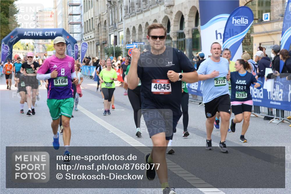 07.09.2025 - BARMER Alsterlauf Strokosch-Dieckow http://msf.ph/oto/8766077 07.09.2025 10:11:52 Ziel 2128, 2200, 2331, 2599, 2942, 2995, 3302, 3444, 3445, 3446, 3471, 3613, 3614, 3990, 4264, 4413, 4518, 4519, 4561, 4694, 4899, 5410, 5613, 5614, 5630, 5638, 5956, 6009, 6126, 6199, 6200, 6310, 6323, 8181, 8182, 8228, 8229, 8498 meine-sportfotos.de