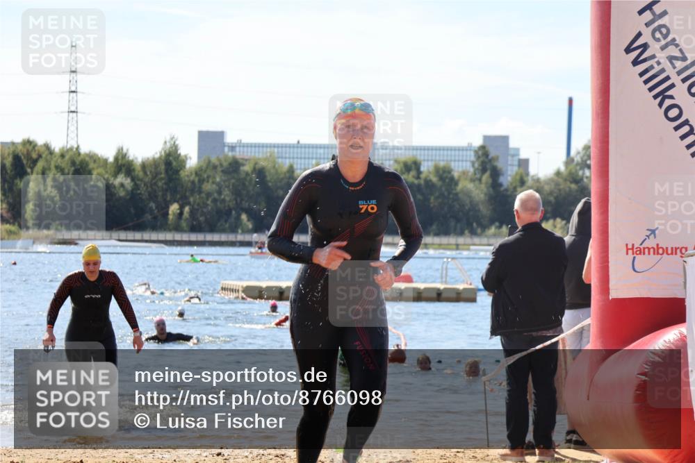07.09.2025 - 19. Norderstedt Triathlon Luisa Fischer http://msf.ph/oto/8766098 07.09.2025 12:37:45 Schwimmen 341, 347, 358, 360 meine-sportfotos.de
