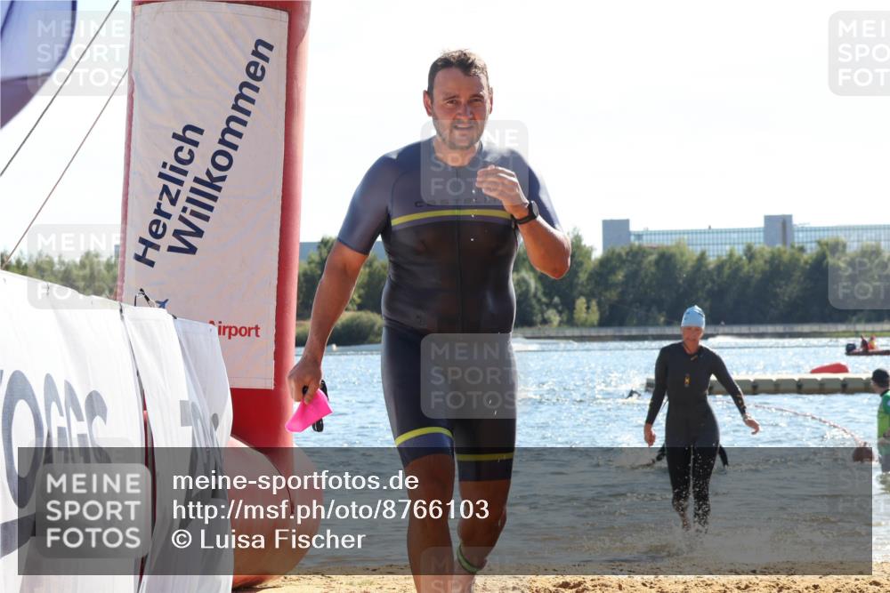07.09.2025 - 19. Norderstedt Triathlon Luisa Fischer http://msf.ph/oto/8766103 07.09.2025 15:09:30 Schwimmen 384, 406, 429, 893, 1442, 1476, 1524 meine-sportfotos.de