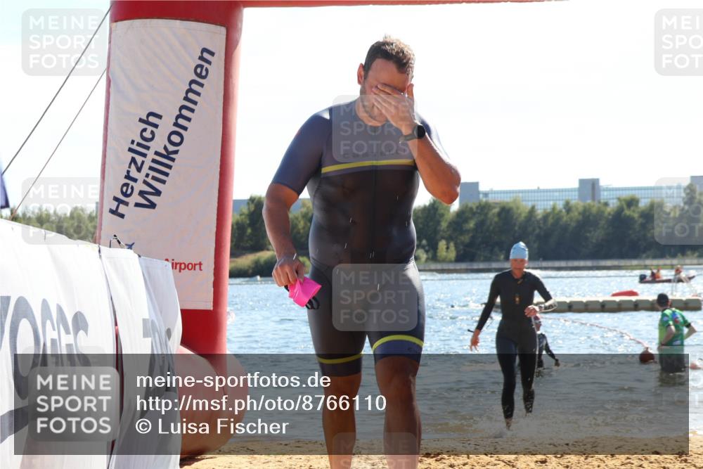 07.09.2025 - 19. Norderstedt Triathlon Luisa Fischer http://msf.ph/oto/8766110 07.09.2025 15:09:31 Schwimmen 384, 429, 893, 1442, 1476 meine-sportfotos.de