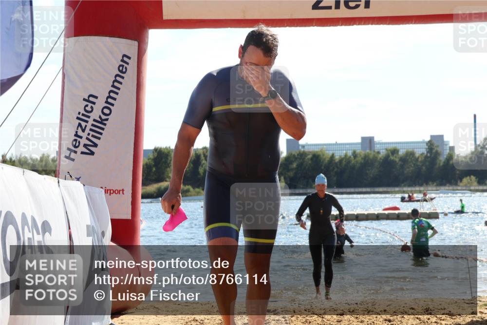 07.09.2025 - 19. Norderstedt Triathlon Luisa Fischer http://msf.ph/oto/8766114 07.09.2025 15:09:31 Schwimmen 384, 429, 893, 1442, 1476 meine-sportfotos.de