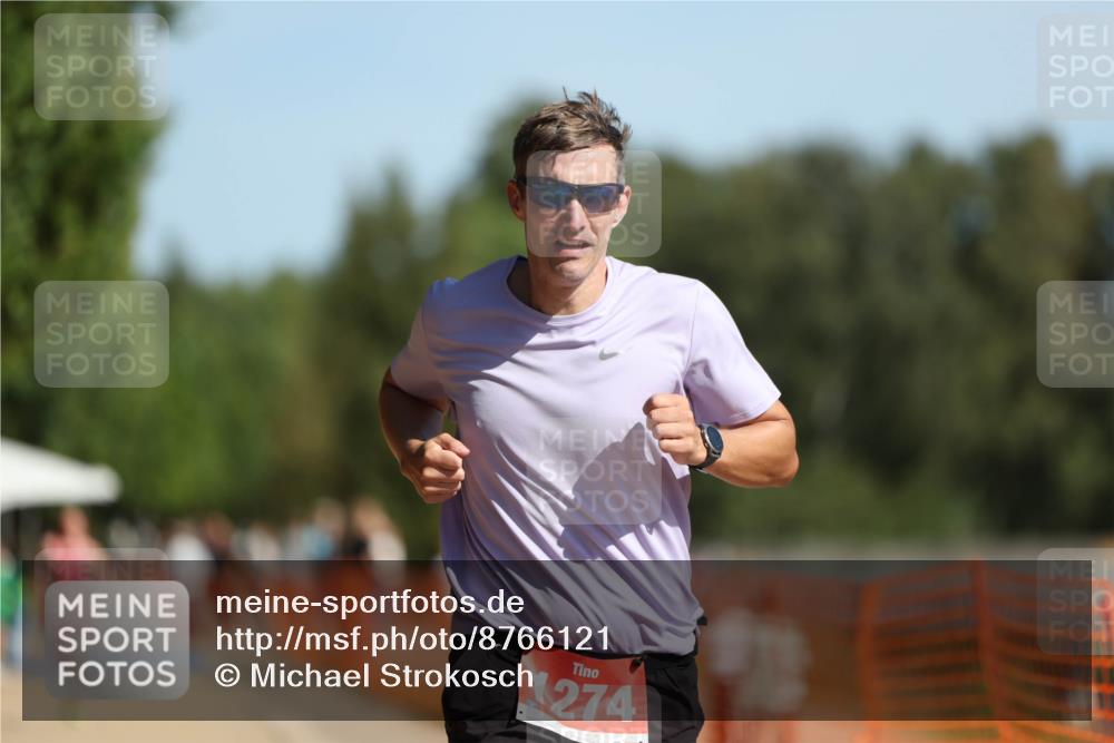 07.09.2025 - 19. Norderstedt Triathlon Michael Strokosch http://msf.ph/oto/8766121 07.09.2025 11:33:33 Laufen 1274 meine-sportfotos.de