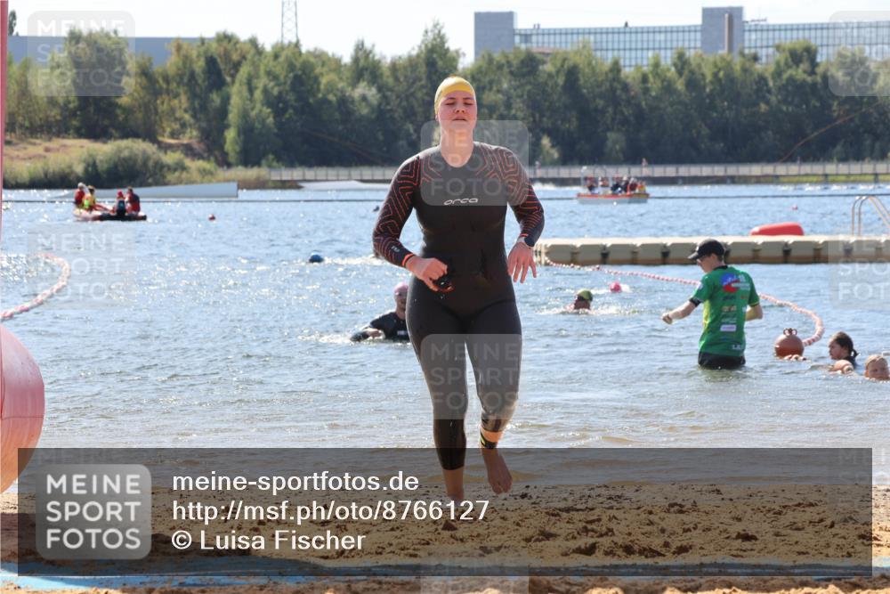 07.09.2025 - 19. Norderstedt Triathlon Luisa Fischer http://msf.ph/oto/8766127 07.09.2025 12:37:48 Schwimmen 341, 347, 358, 360 meine-sportfotos.de