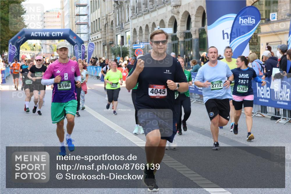 07.09.2025 - BARMER Alsterlauf Strokosch-Dieckow http://msf.ph/oto/8766139 07.09.2025 10:11:52 Ziel 2128, 2200, 2331, 2599, 2942, 2995, 3302, 3444, 3445, 3446, 3471, 3613, 3614, 3990, 4264, 4413, 4518, 4519, 4561, 4694, 4899, 5410, 5613, 5614, 5630, 5638, 5956, 6009, 6126, 6199, 6200, 6310, 6323, 8181, 8182, 8228, 8229, 8498 meine-sportfotos.de