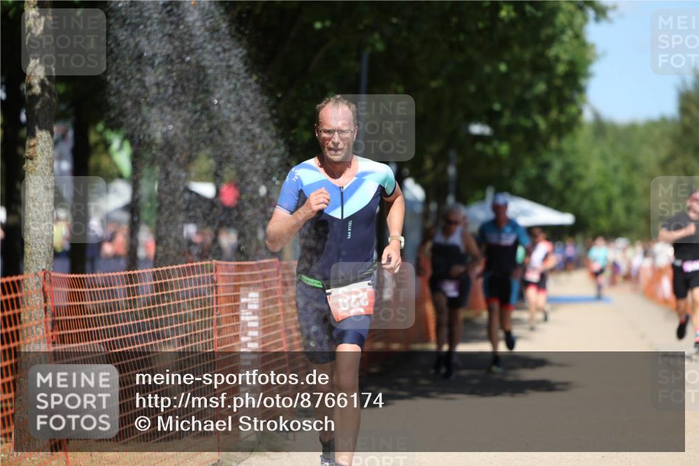 07.09.2025 - 19. Norderstedt Triathlon Michael Strokosch http://msf.ph/oto/8766174 07.09.2025 13:21:31 Laufen 220, 249, 301, 318, 338, 1373 meine-sportfotos.de