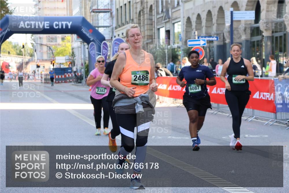 07.09.2025 - BARMER Alsterlauf Strokosch-Dieckow http://msf.ph/oto/8766178 07.09.2025 10:29:42 Ziel 3950, 4126 meine-sportfotos.de